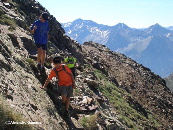 1.7-pujant-al-pic-de-certascan-2750-m